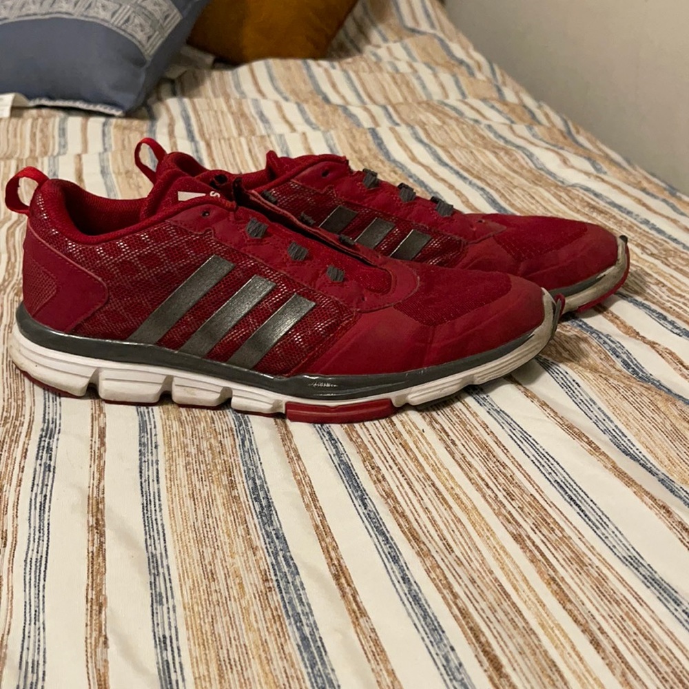 MENS RED ADIDAS RUNNING SHOES